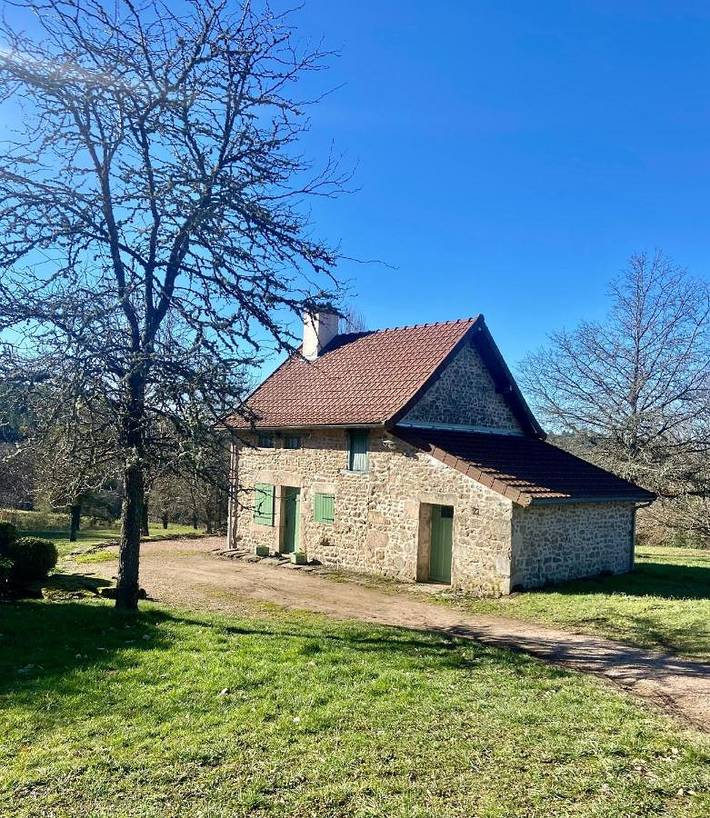 Location de vacances pour 4 personnes, avec Terrasse et Jardin ainsi que Vue sur le lac et Vue à Quarré-les-Tombes
