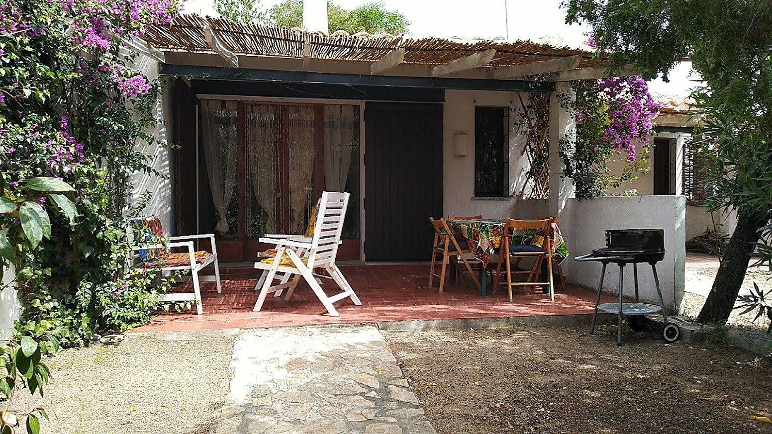 Casa Vacanze I Mandorli 2 – Cozy Holiday Home in Villasimius Near Beaches in Villasimius, Cagliari Province
