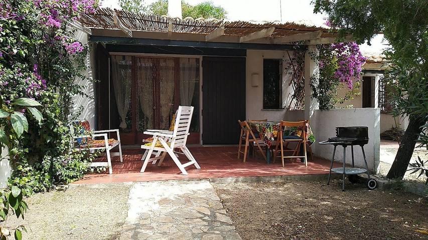 Holiday rental for 5 people, with garden in Villasimius