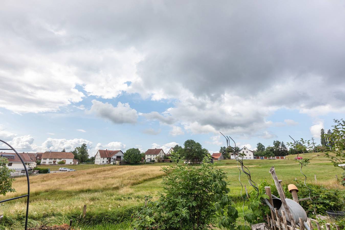 Ganze Wohnung, Ferienwohnung 'Wolke 7' mit Bergblick, privater Terrasse und Wlan in Görwihl, Südschwarzwald