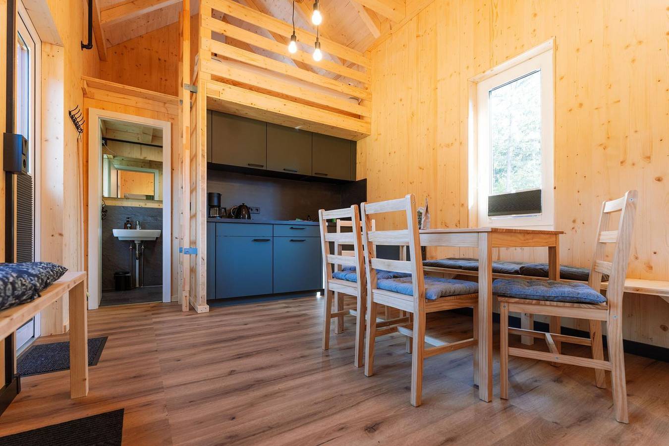 Tinyhouse-Abenteuer „Wald-Lilly“ im Thüringer Wald in Frauenwald, Rennsteig