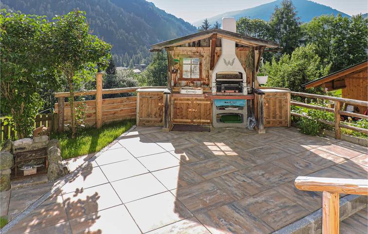 Ganze Ferienwohnung, Gemütliche Ferienwohnung mit Terrasse in der Nähe des Skilifts und des Flusses in Pichl-Preunegg, Schladming-Dachstein