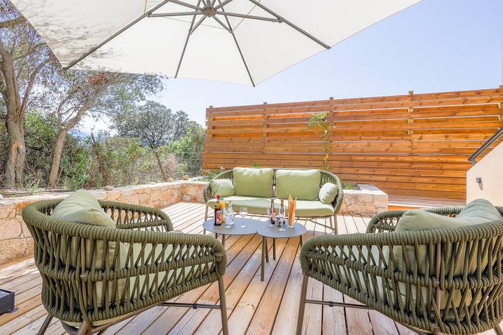 Location de vacances pour 8 personnes, avec piscine ainsi que jardin et terrasse à Palasca - 2