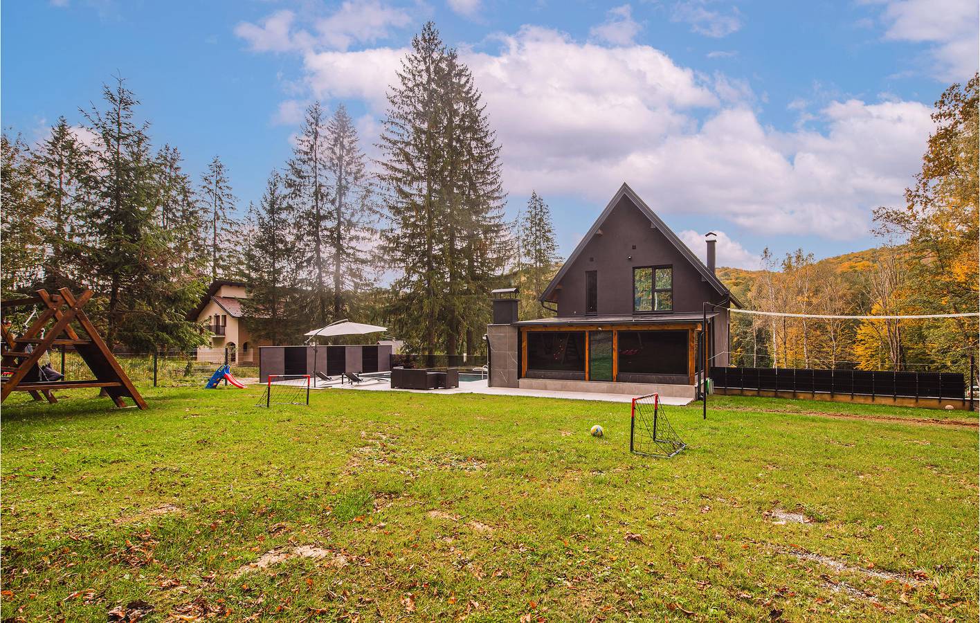 Gemütliche 2-Zimmer-Wohnung mit WLAN, Pool und Parkplatz in Pozega-Slawonien