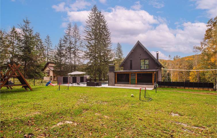 Gemütliche 2-Zimmer-Wohnung mit WLAN, Pool und Parkplatz in Pozega-Slawonien