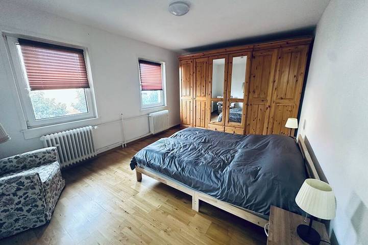 Appartement entier, Appartement spacieux 4 pièces avec terrasse et jardin in Friedrichsdorf, Arrondissement du Haut-Taunus