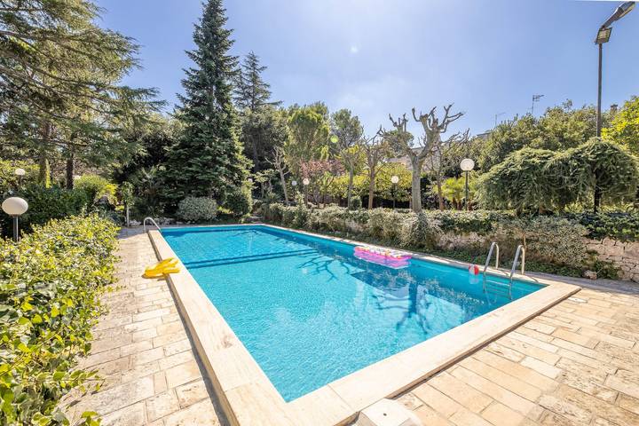Trullo pour 3 personnes, avec Balcon/Terrasse et Piscine à Fasano