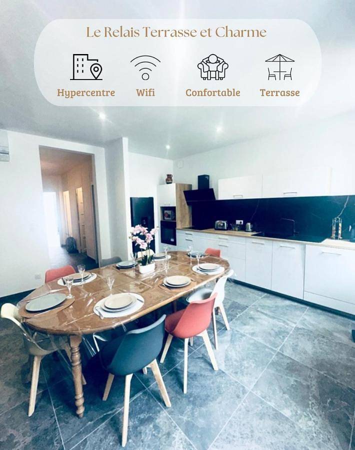 Appartement entier, Le Relais Terrace and Charm of Paray 10 personnes in Paray-le-Monial, Région de Charolles