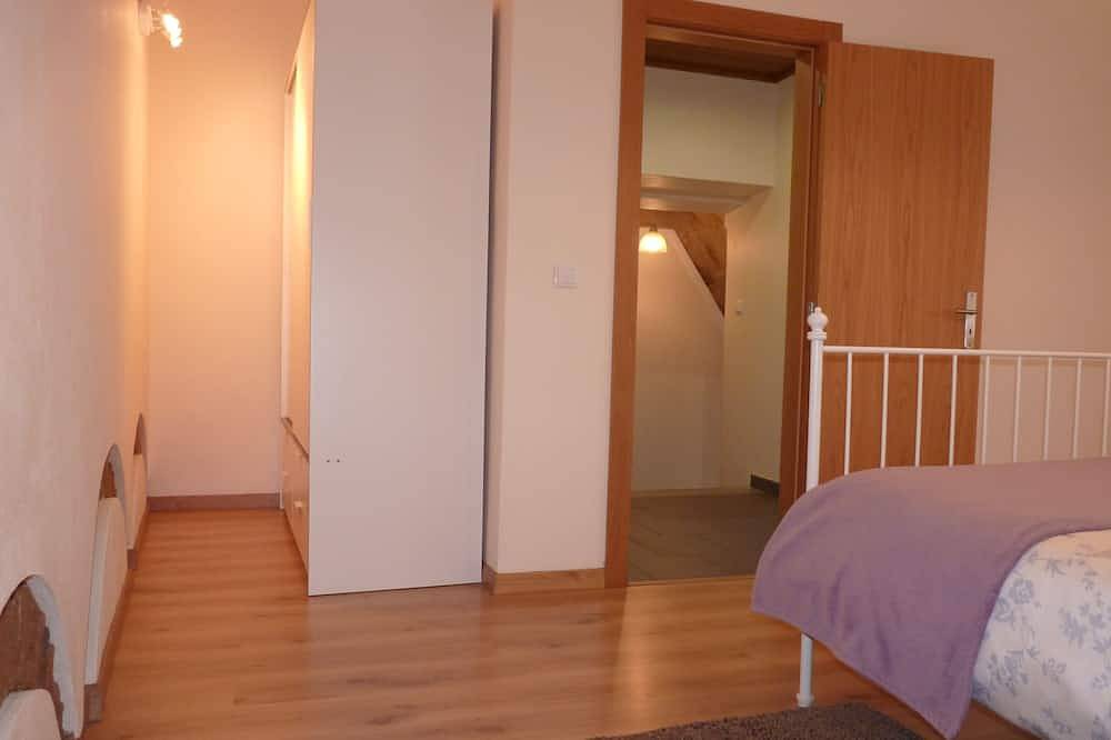 Páteo dos Oliveira - Casa dos Serviçais in Évora, Distrito de Évora