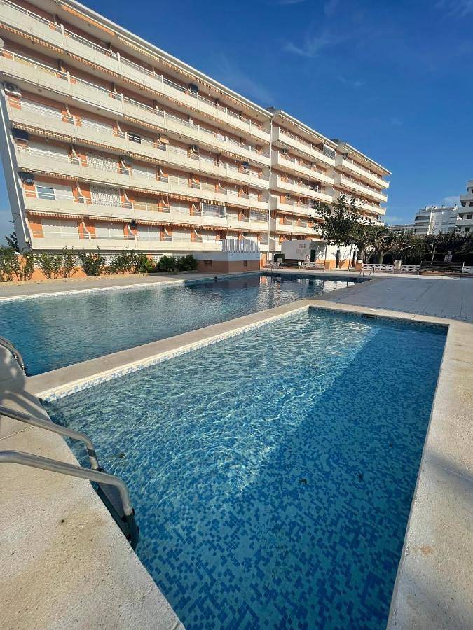 Vakantiewoning voor 4 personen, with uitzicht and zwembad as well as balkon and tuin in Peñiscola
