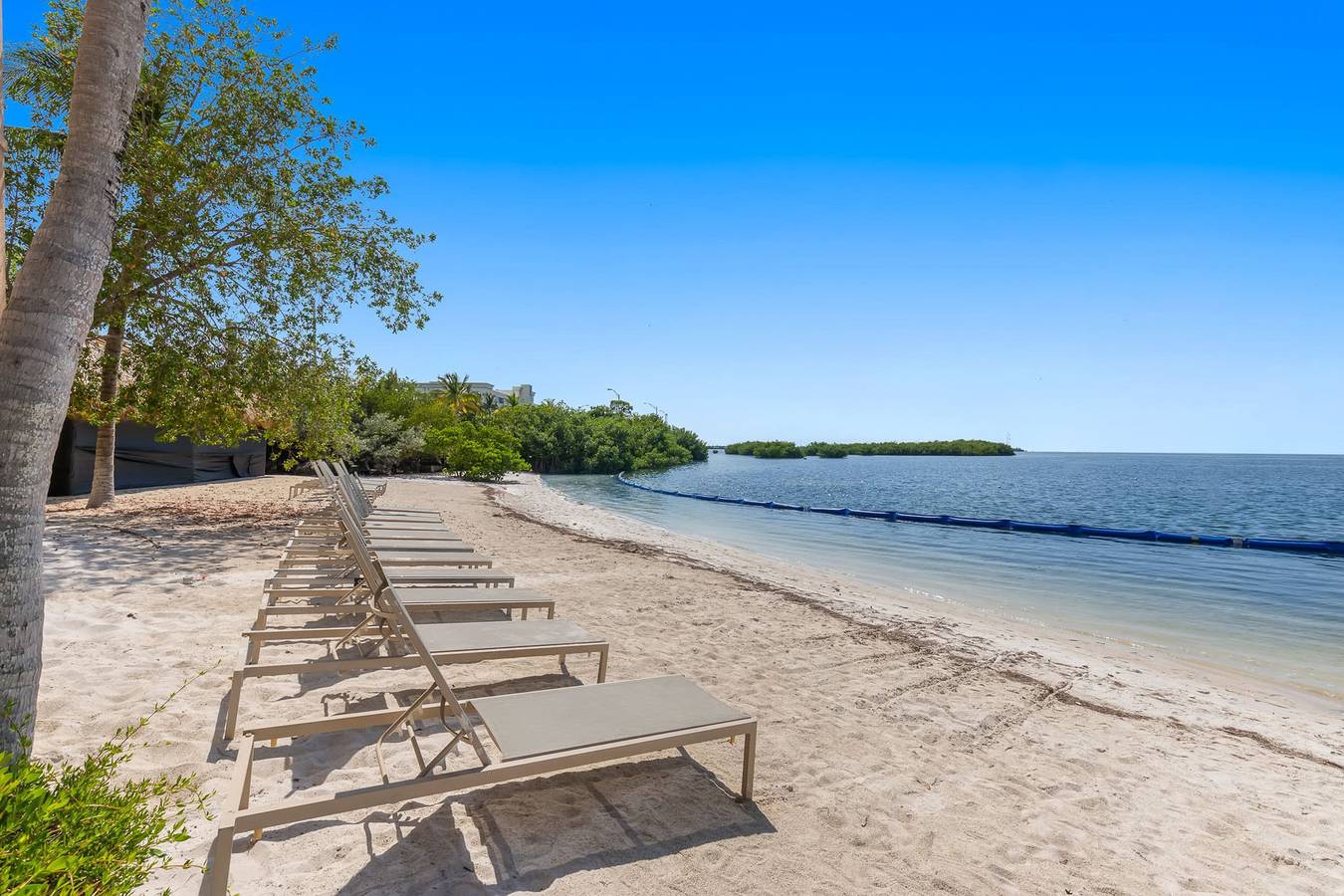 Entire apartment, Resort View 2Br Residence in Key West, Lower Keys