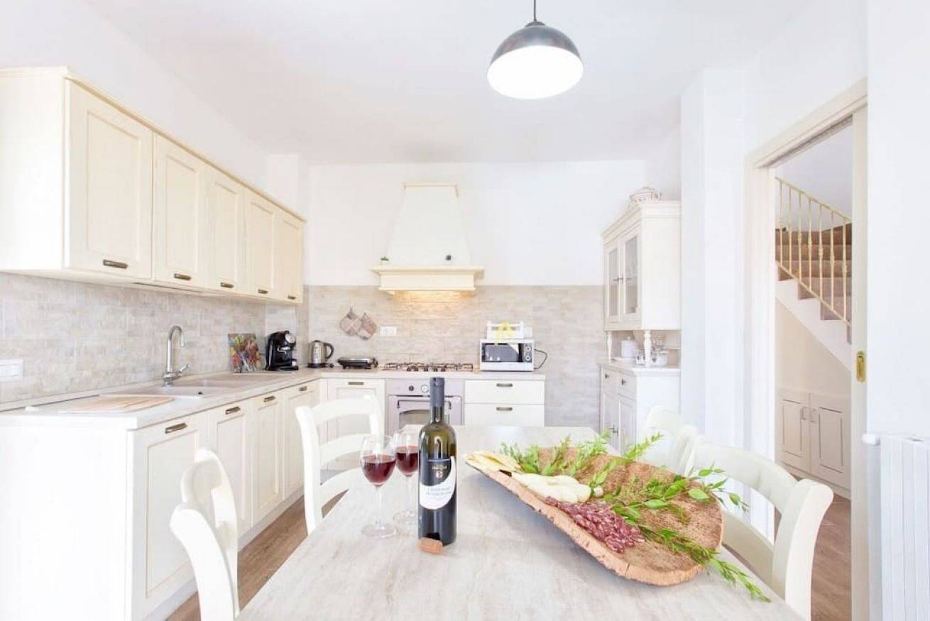 Valledoria grande Villa con piscina per 10 persone a 500m dalla spiaggia in La Ciaccia, Valledoria