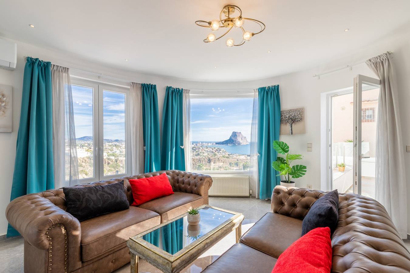 Villa 'Sol Y Mar' with Private Pool, Wi-Fi and Air Conditioning in Maryvilla, Costa Blanca