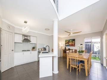 Holiday Apartment for 6 People in Perth, Western Australia, Photo 2