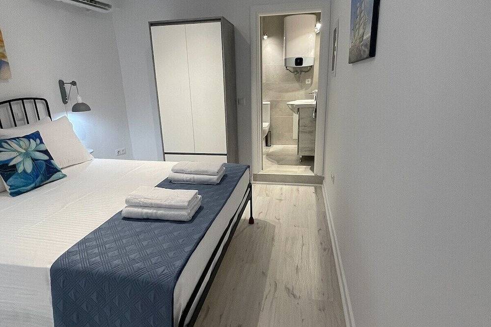 Appartement entier, Hellenic Escapes: Bright & Cozy Beachfront Studio in Kantia Plage, Argolide