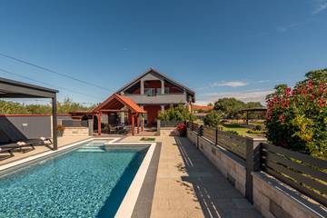 Villa für 7 Personen in Grad Benkovac, Zadar, Bild 2