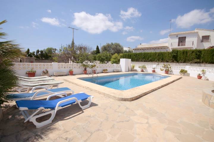 Casa rural para 8 personas, con terraza además de piscina y jardín, Familias con niños en Jávea - 4