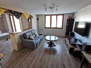 Gîte pour 4 personnes, avec vue et jardin à Courthézon