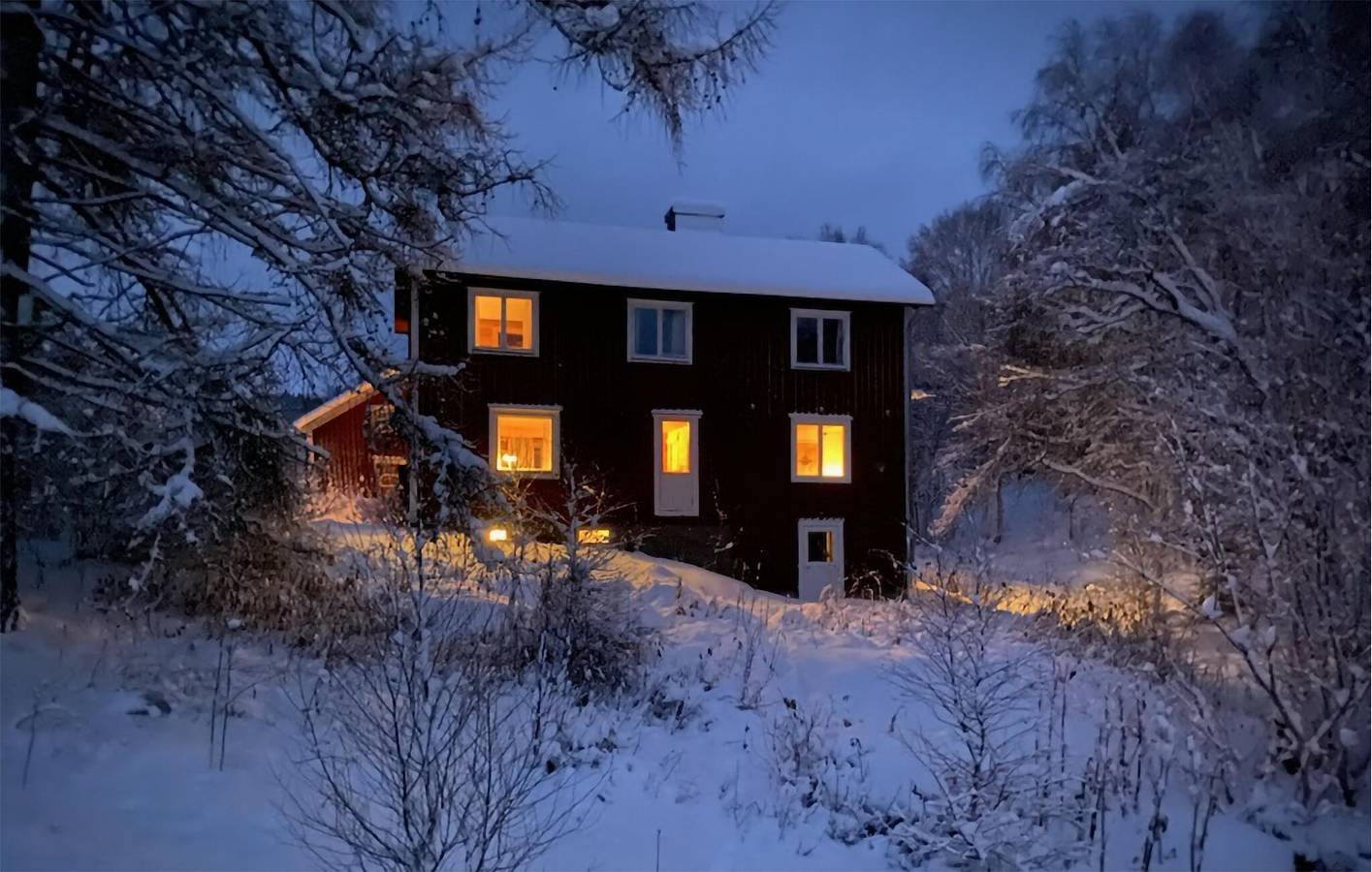 Hus för 8 Personer med trädgård in Jämtland
