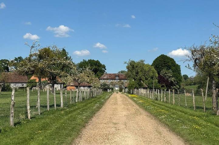 Gîte pour 22 personnes à Lessard-et-le-Chêne