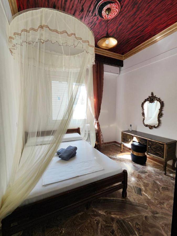 Gîte pour 5 personnes, avec balcon dans Sitía