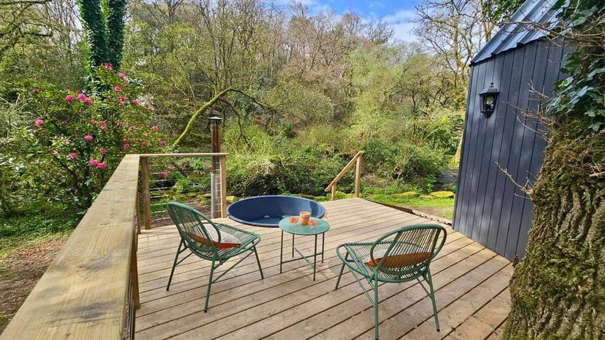 Location de vacances pour 4 personnes, avec jacuzzi et jardin à Caden - 2