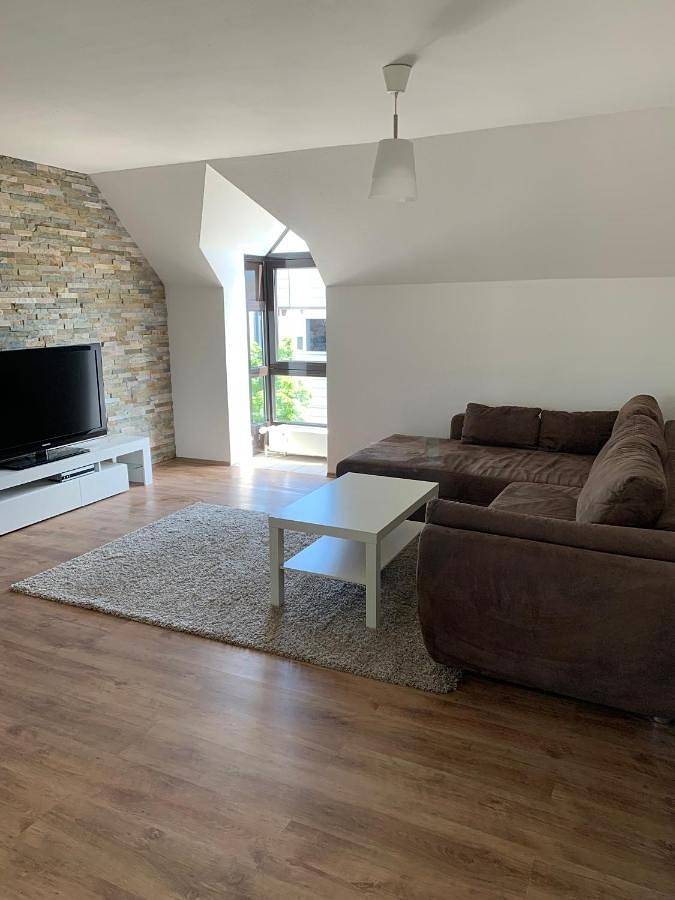 Ferienwohnung für 5 Personen, mit Balkon in Metzingen