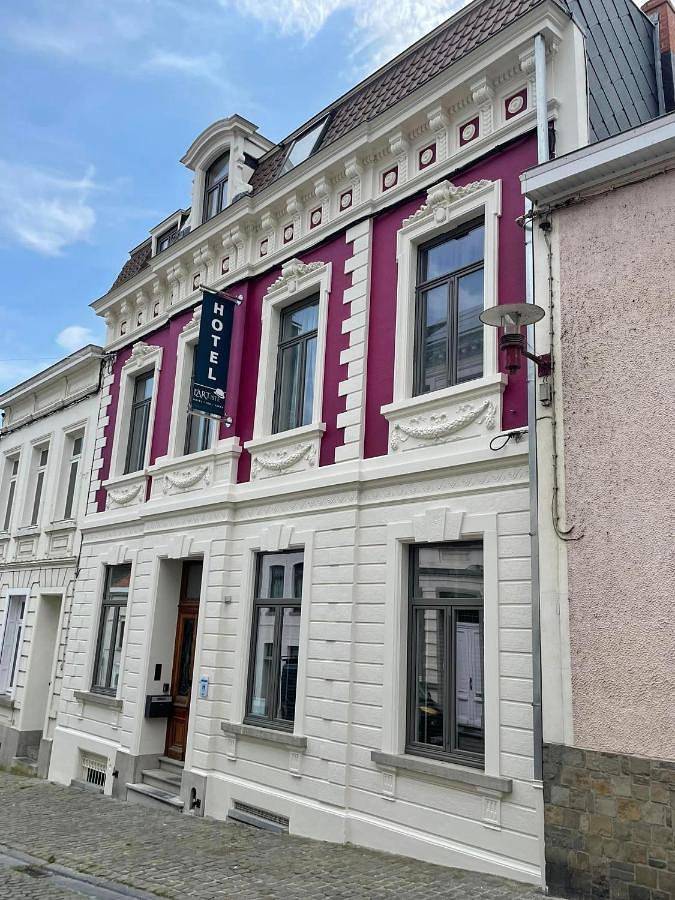 Hôtel pour 4 personnes, avec jardin et vue dans Les Deux Acren