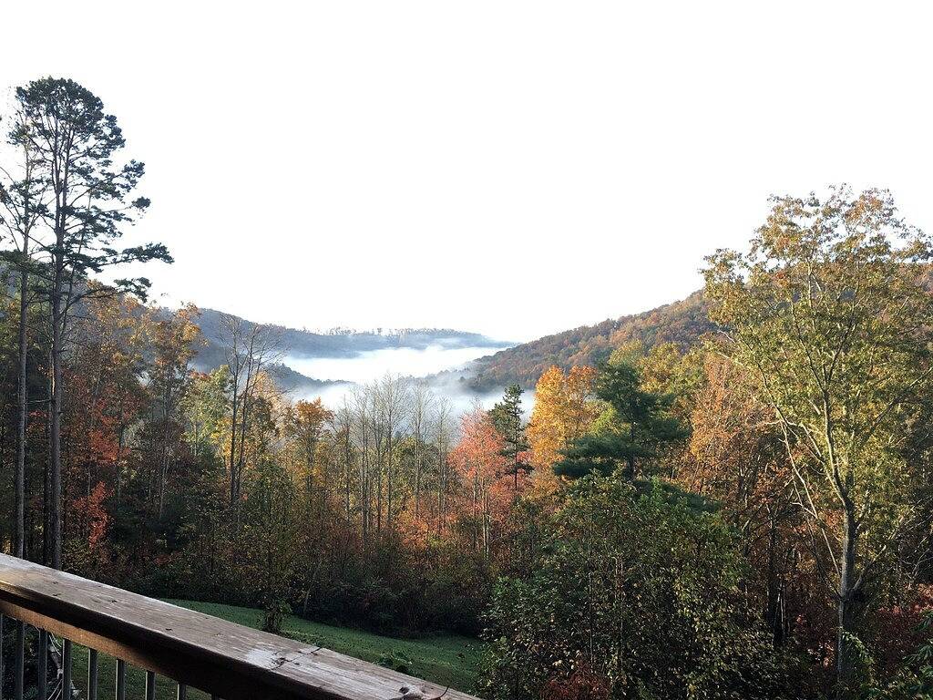 Bed And Breakfast for 2 Guests in Blue Ridge Mountains, North Carolina