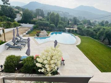 Villa pour 4 personnes, avec piscine ainsi que vue et jardin à Marseille