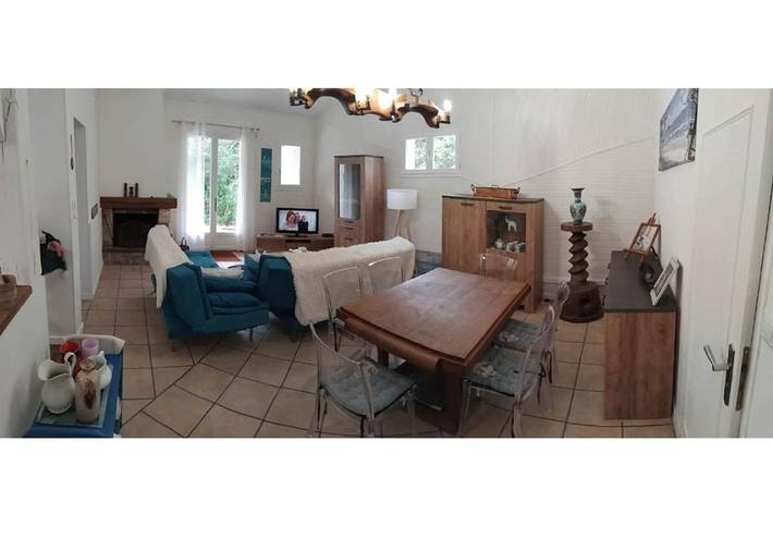 Location de vacances pour 7 personnes, avec Terrasse ainsi que Jardin et Vue dans Petite Plage Saint Trojan Les Bains - 2