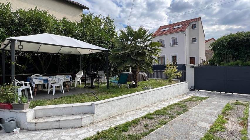 Location de vacances pour 14 personnes, avec jardin ainsi que piscine et vue à Le Perreux-sur-Marne - 2