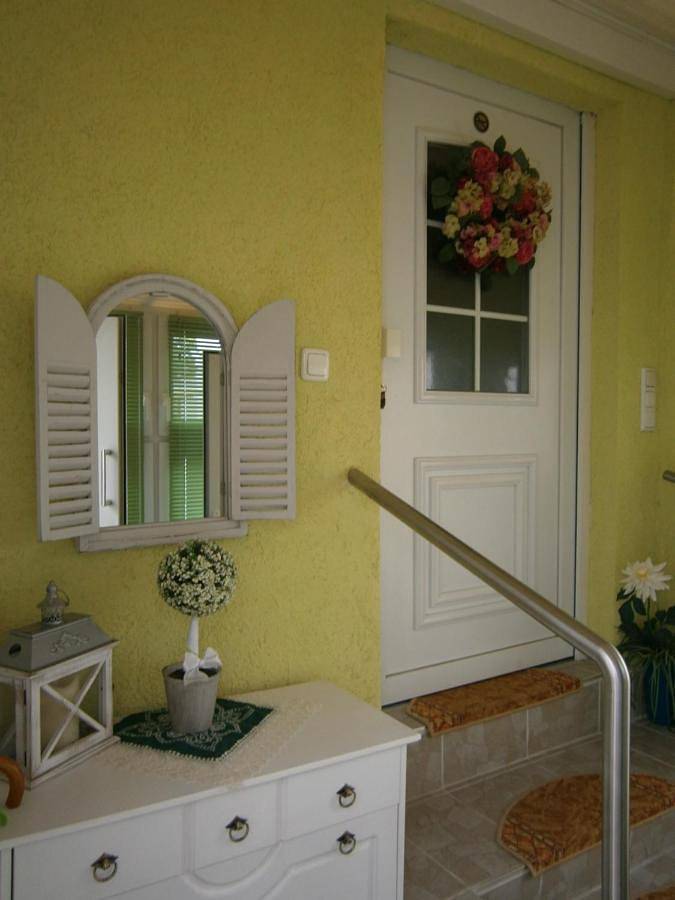 Ferienwohnung für 2 Personen, mit Terrasse und Garten in Plaue - 4
