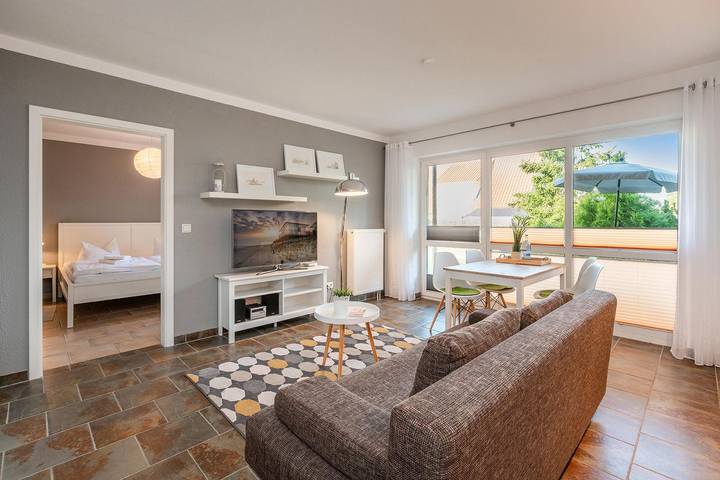 Ferienwohnung für 3 Personen, mit Terrasse und Garten in Koserow, Usedom