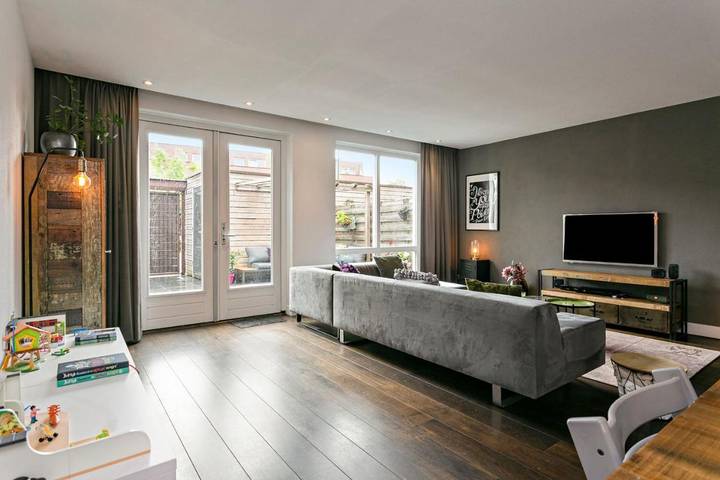 Location de vacances pour 10 personnes, avec vue et jardin dans Bréda - 2