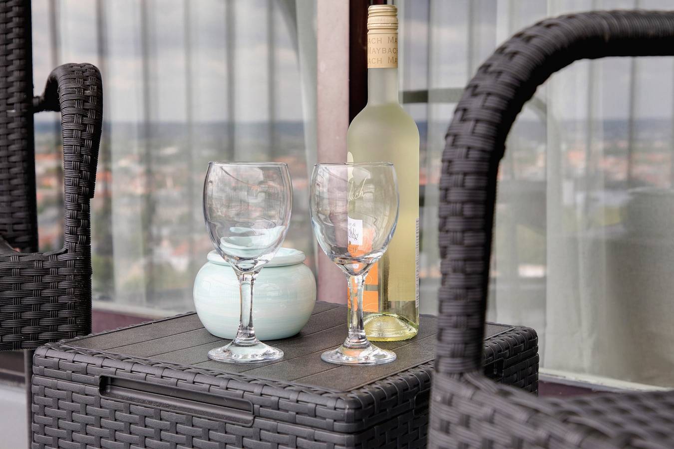 Entire studio, Studio 'Loft 28 - Green' with Balcony and Wi-Fi in Augsburg, Bavarian Swabia