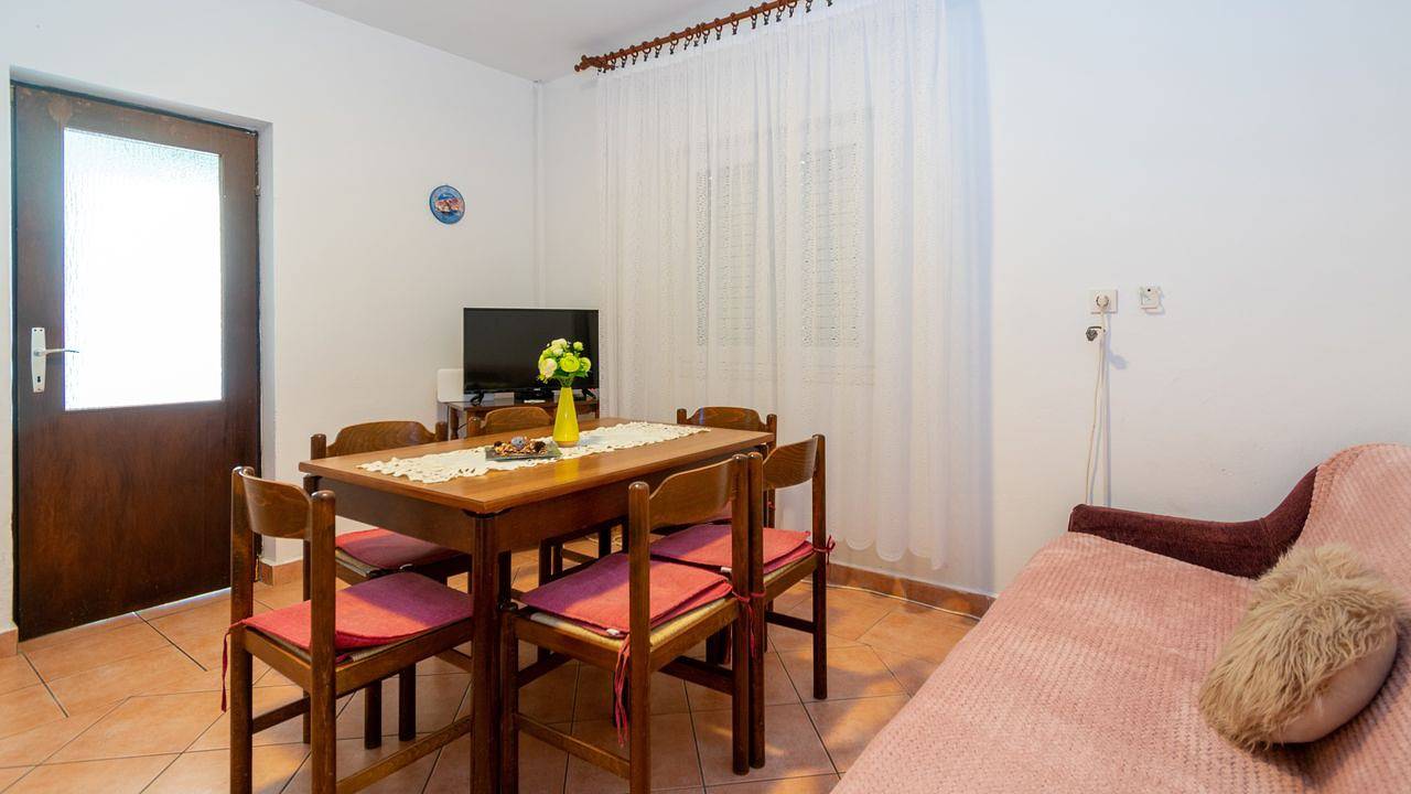 Ganze Ferienwohnung, Ferienwohnung für 8 Personen (87 m²) in Stara Novalja in Stara Novalja, Pag