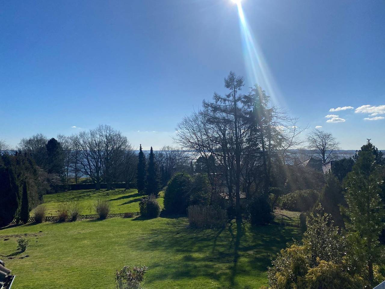 Ferienhaus Ostseepanorama auf großem Grundstück mit Teilmeerblick in Sierksdorf in Sierksdorf, Ostholstein