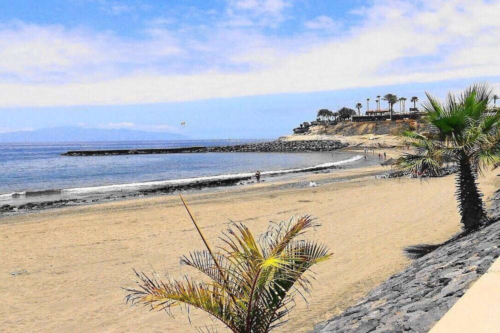 Entire apartment, Cozy apartment in Costa Adeje in Playa del Duque, Adeje
