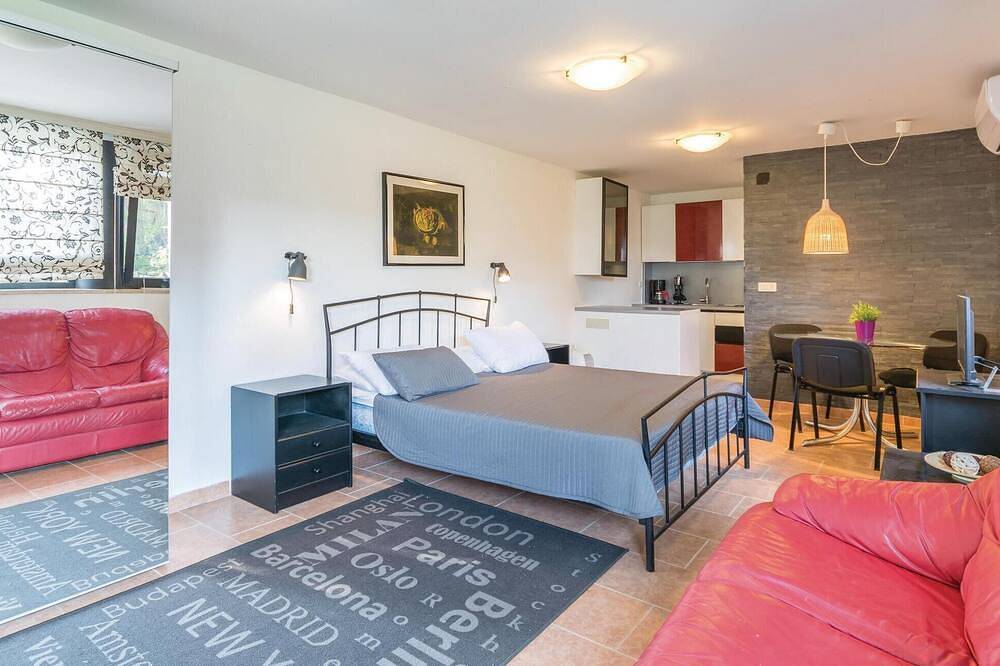 Appartement entier, Beautiful apartment in Pula in Banjole, Côte Sud d'Istrie