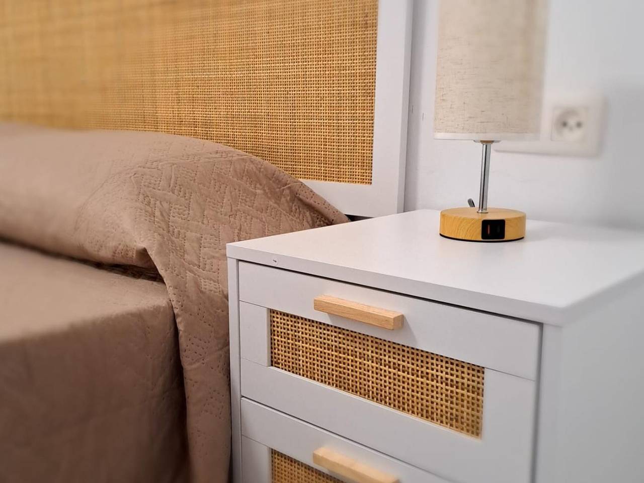 Apartamento entero, Alojamiento acogedor en Baza con comodidades esenciales in Baza, Geoparque de Granada