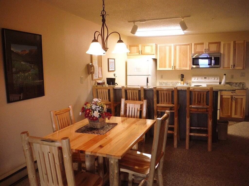 Ganze Wohnung, Cozy On-Mountain Condo in Glacier-Nationalpark