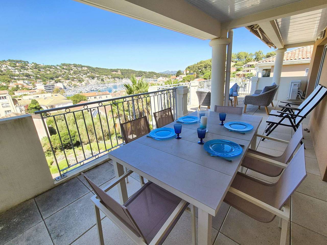 Appartement de vacances entier, Appartement contemporain 2 chambres – Vue mer - Climatisé - Tout à pied in Saint-Mandrier-sur-Mer, Région de Toulon