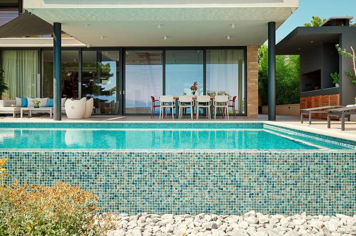 Villa mit pool für 8 Personen, mit Balkon/Terrasse und Terrasse sowie Meerblick auf Hvar - 3