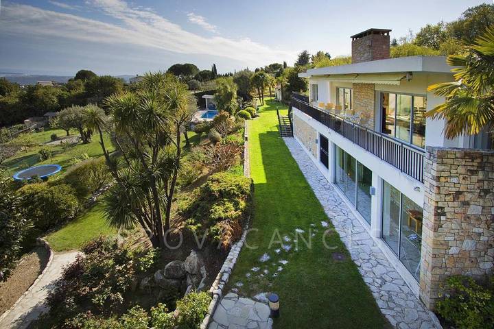 Location de vacances pour 15 personnes, avec piscine et jardin à Vence - 4