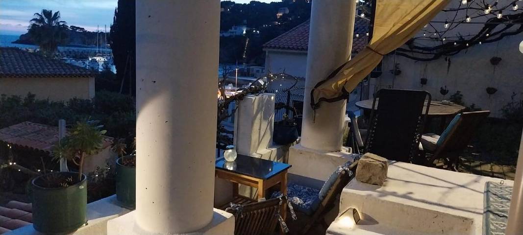 Location de vacances pour 3 personnes, avec vue et jardin à Ensuès-la-Redonne - 4