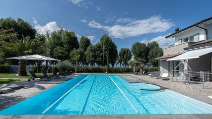 Villa for 8 People in Sirmione, Lake Garda, Photo 1