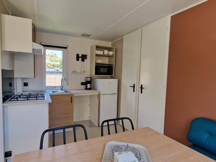 Camping La Provençale - Mobilhome 4 personnes - Confort 2 chambres in Mandelieu-la-Napoule, Massif de l'Esterel