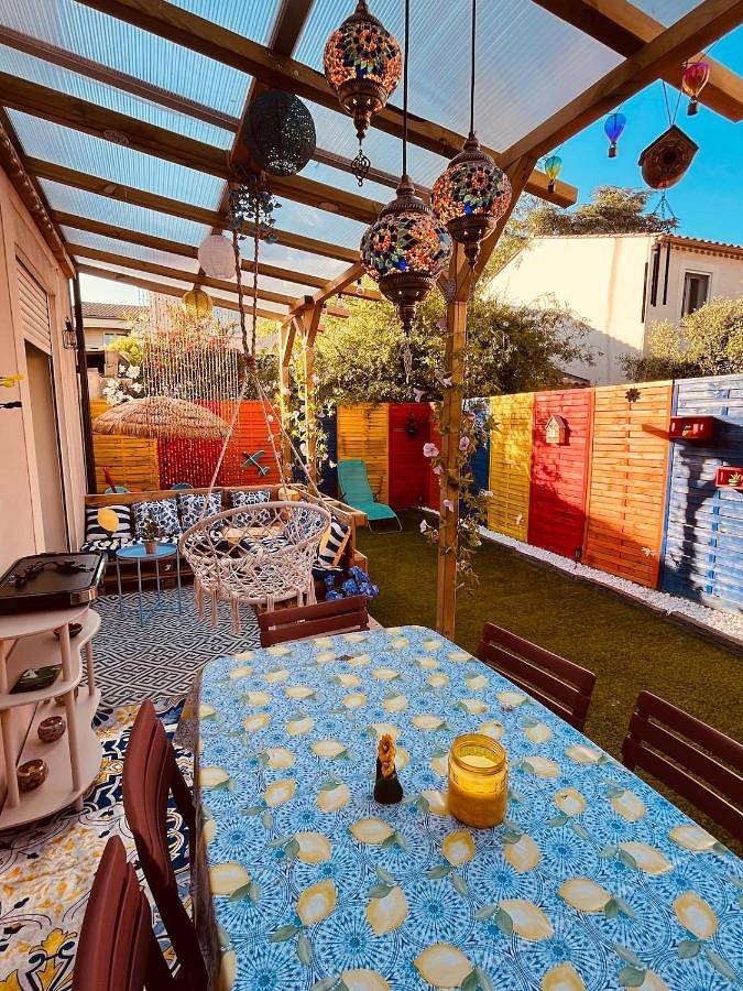 Location de vacances pour 8 personnes, avec Terrasse et Jardin à Caissargues
