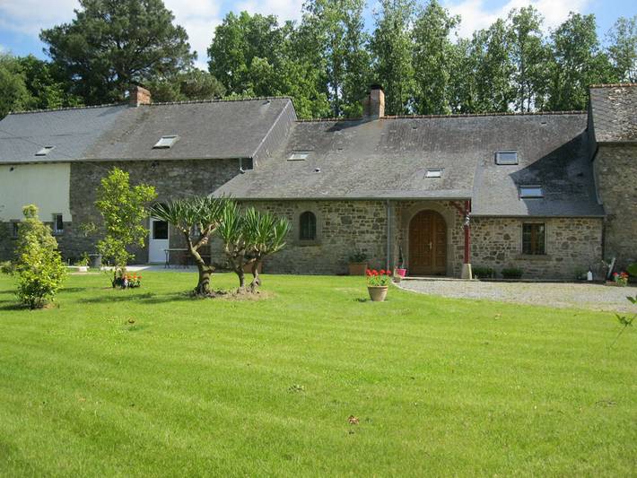 Gîte pour 6 personnes, avec jardin ainsi que piscine et terrasse - 1